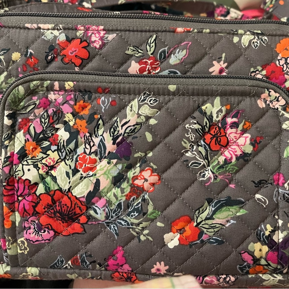 NWOT Vera Bradley Hope Blooms Crossbody